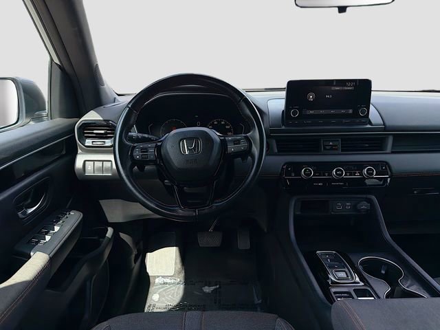 Used 2023 Honda Pilot Sport image 21