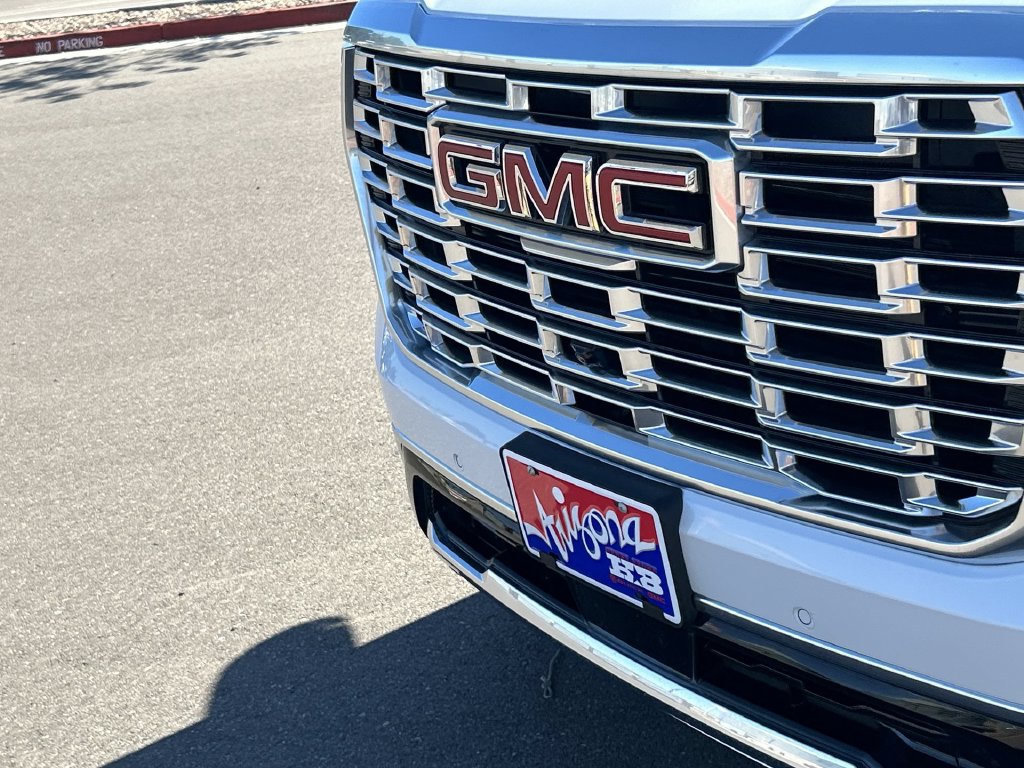 Used 2026 GMC Yukon Denali w/ LPO, Floor Liner Package AWD/4WD image 31