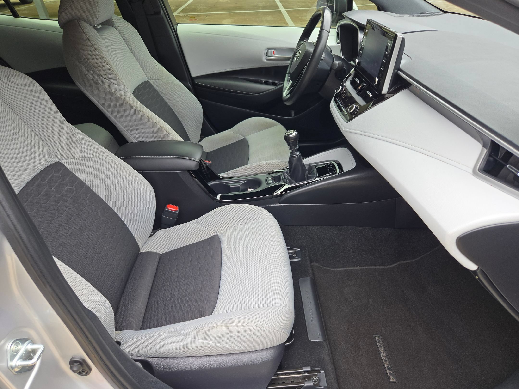 Used 2019 Toyota Corolla SE FWD image 26