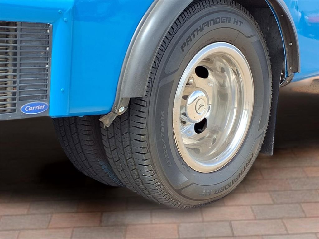 Used 2005 Chevrolet Express 3500 w/ RV Package image 29