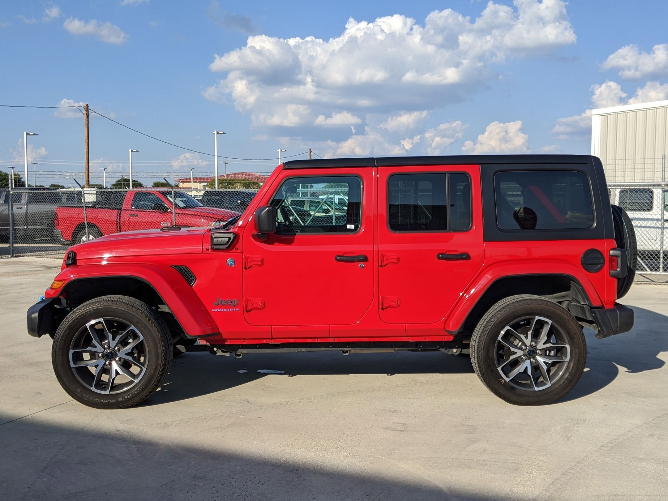 Used 2024 Jeep Wrangler Sport S AWD/4WD image 6
