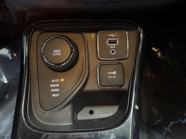 Used 2019 Jeep Compass Limited AWD/4WD image 16