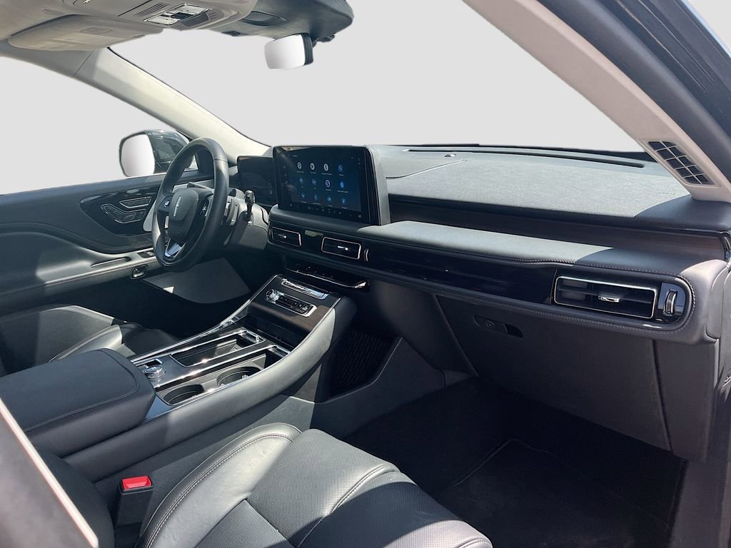 Used 2025 Lincoln Aviator Reserve w/ Equipment Group 201A image 33