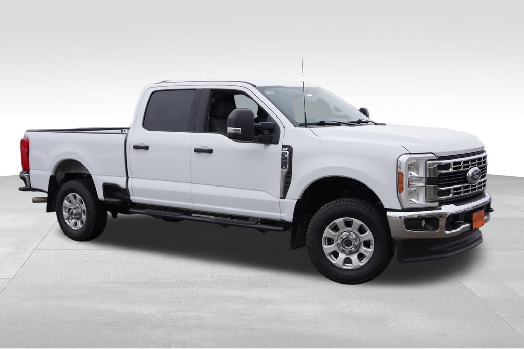 Certified 2024 Ford F250 XLT w/ FX4 Off-Road Package image 3