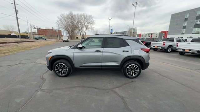 Used 2025 Chevrolet TrailBlazer LT image 5