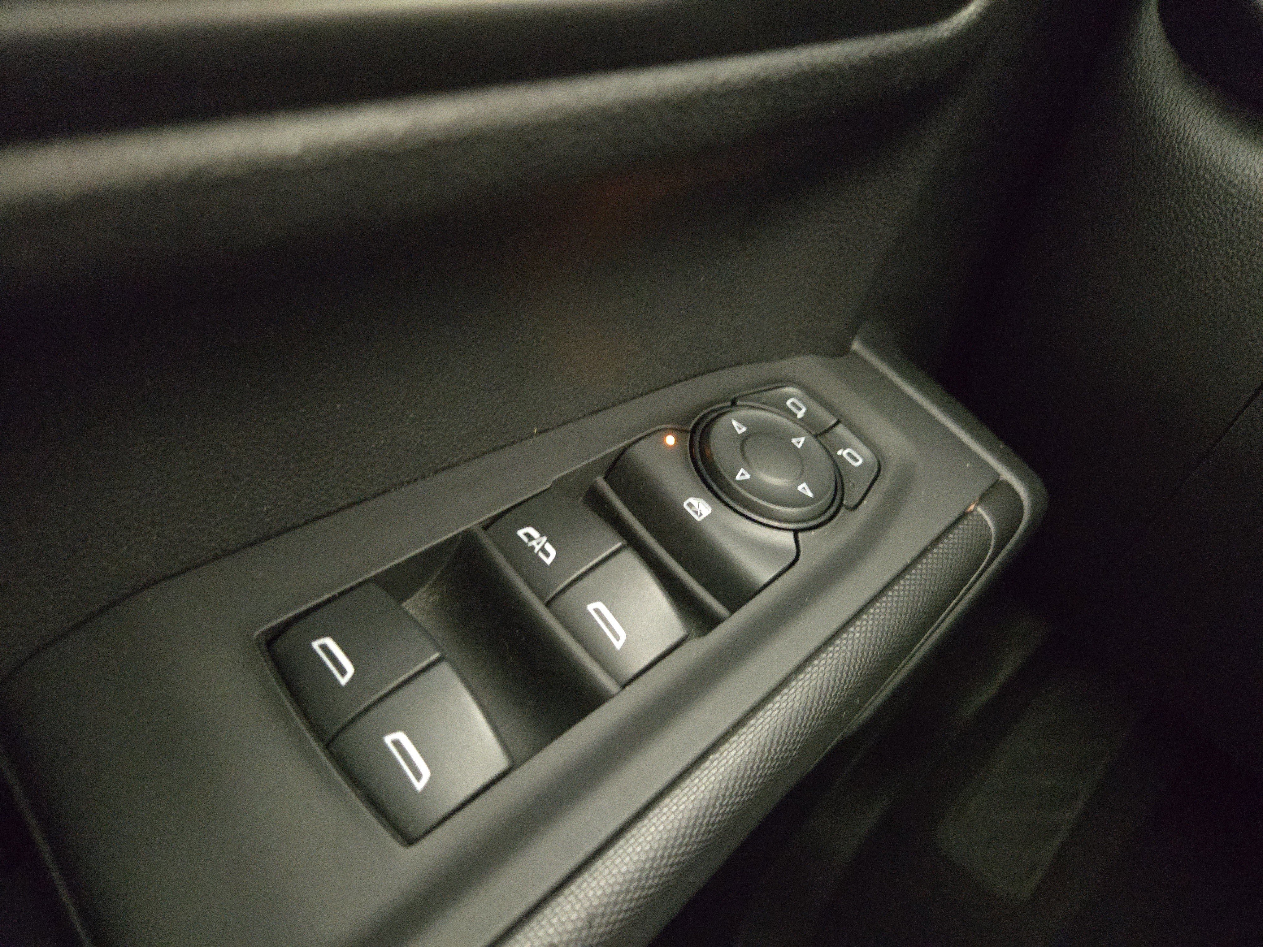 Certified 2022 Chevrolet Silverado 1500 Custom image 29