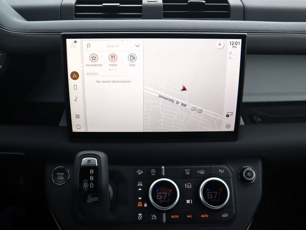 Used 2025 Land Rover Defender 90 S image 15