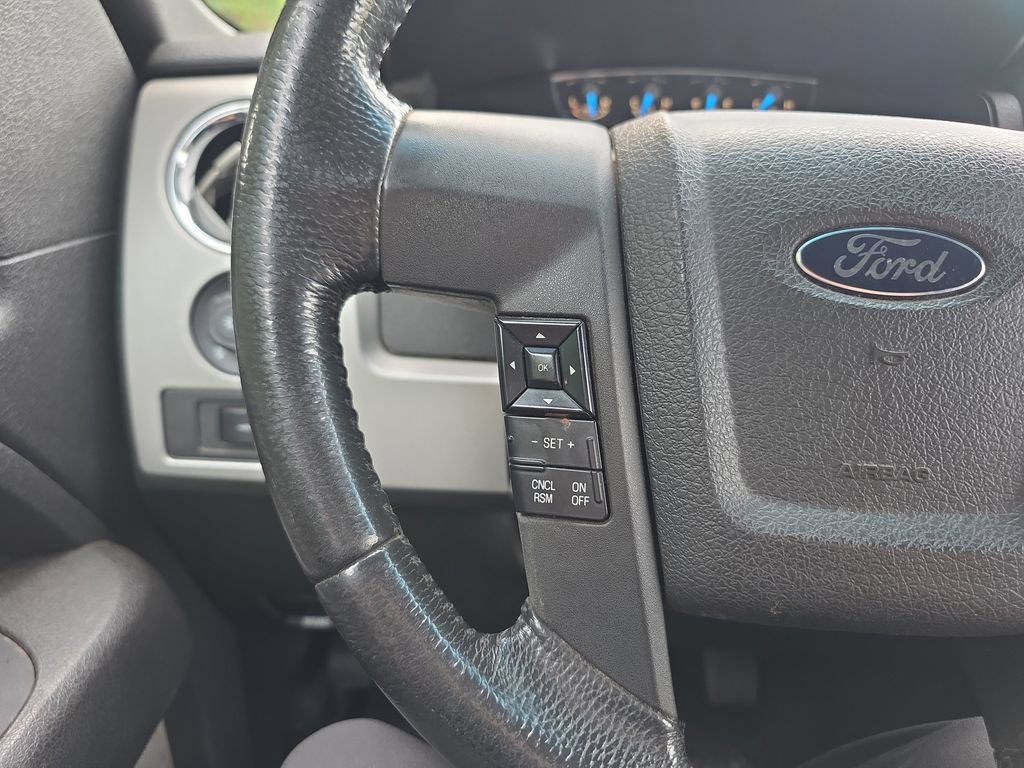 Used 2014 Ford F150 Lariat w/ Equipment Group 502A Luxury AWD/4WD image 28