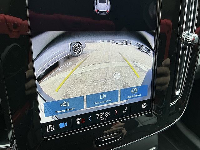 Certified 2025 Volvo XC40 B5 Core image 26