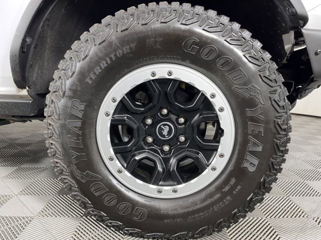Used 2022 Ford Bronco Badlands image 15