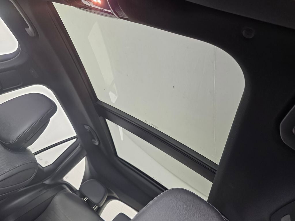 New 2026 Mercedes-Benz GLC 43 AMG 4MATIC image 9