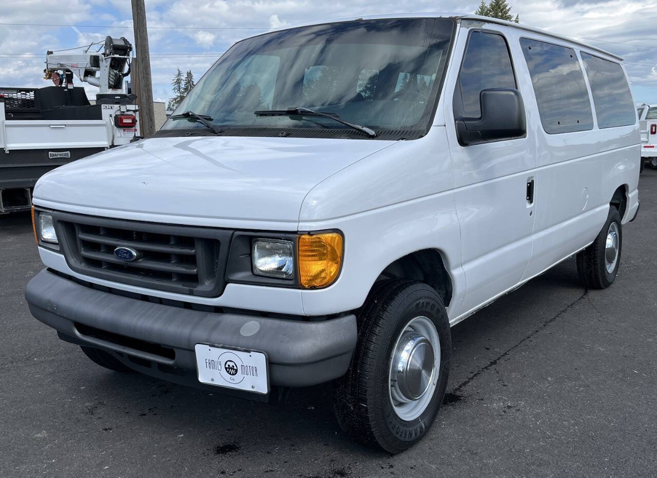 Used 2006 Ford E-350 and Econoline 350 XLT RWD image 1