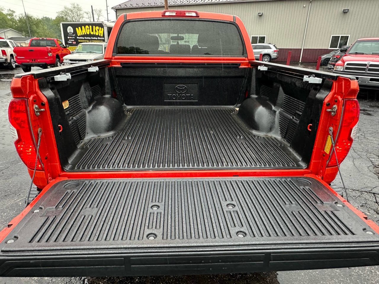 Used 2016 Toyota Tundra SR5 image 5
