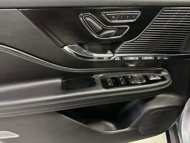 Used 2022 Lincoln Corsair AWD w/ Equipment Group 101A image 15