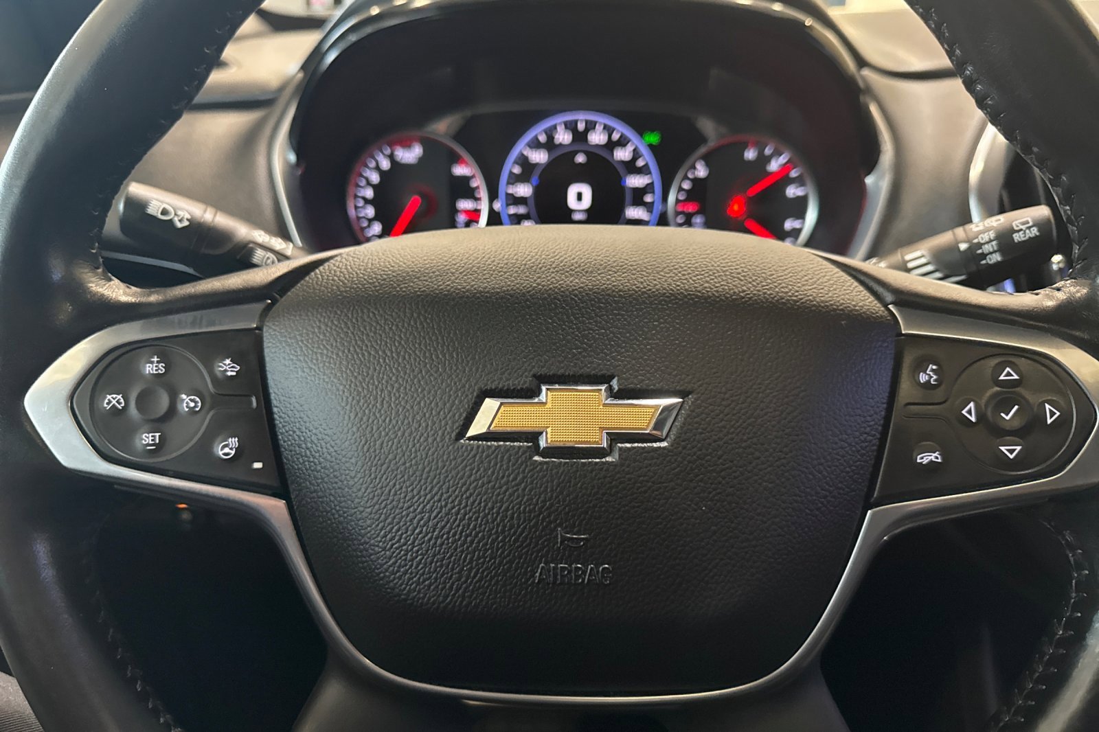 Used 2022 Chevrolet Traverse High Country image 24