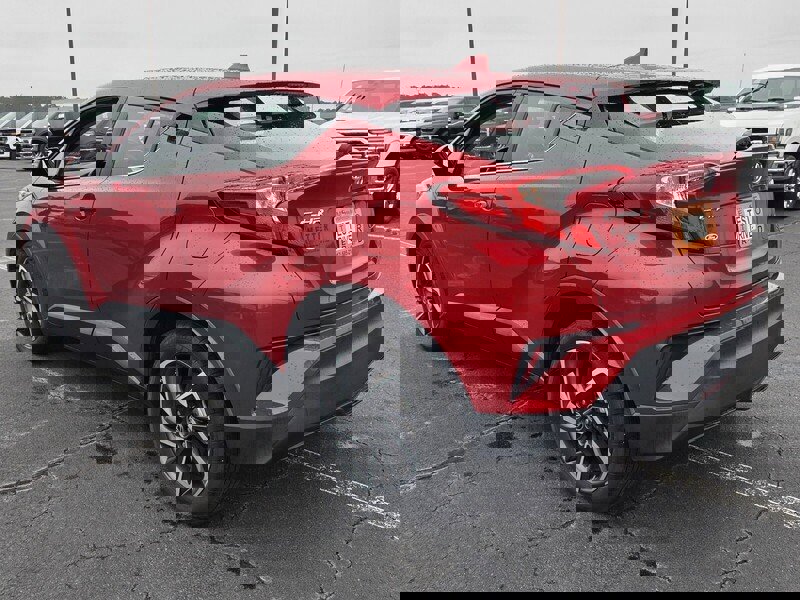 Used 2022 Toyota C-HR Limited FWD image 8