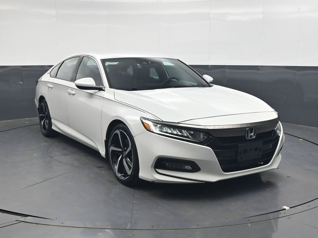 Used 2019 Honda Accord Sport image 2
