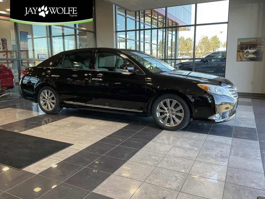 Used 2012 Toyota Avalon Limited