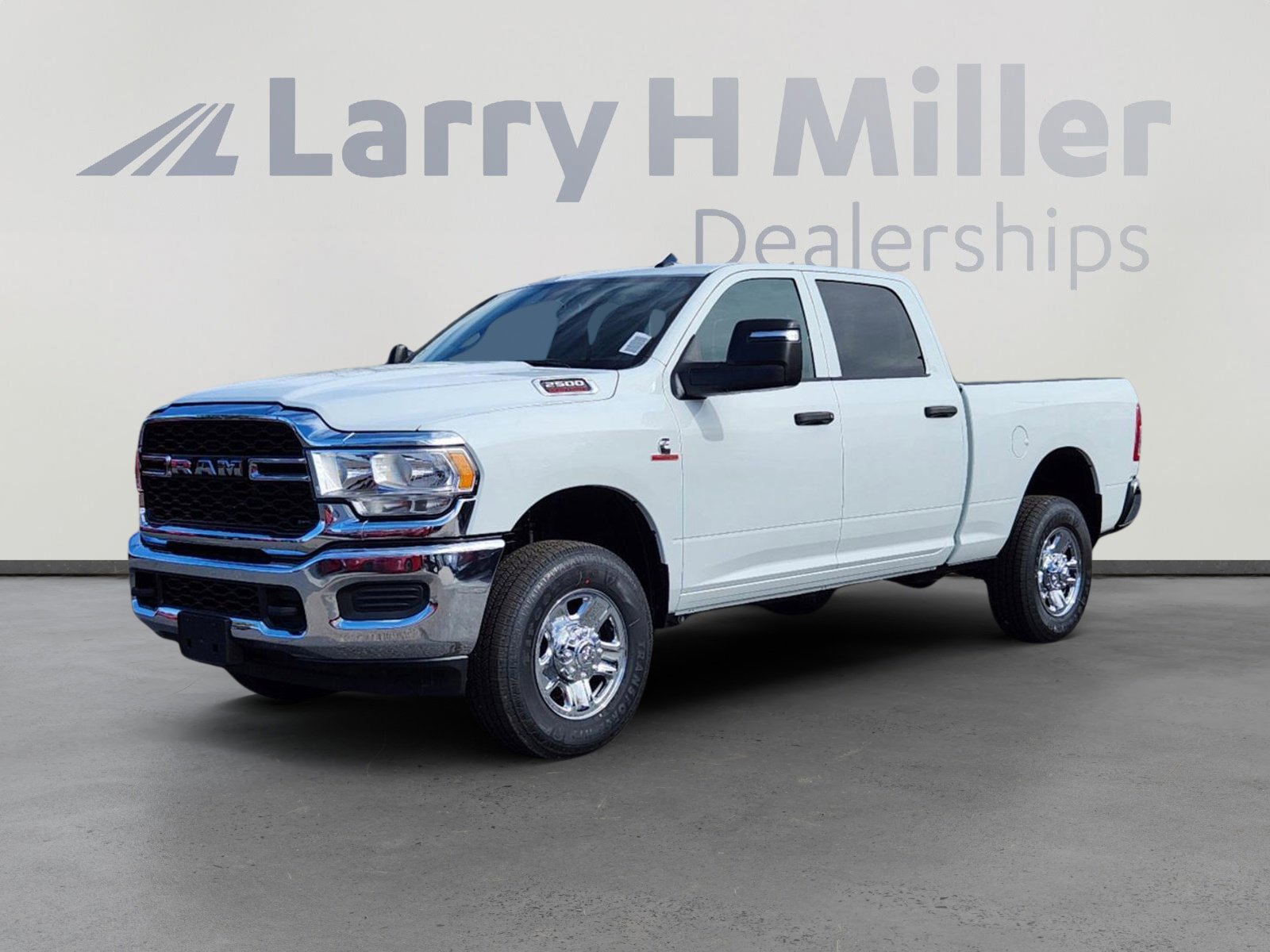 New 2024 RAM 2500 Tradesman w/ Chrome Appearance Group