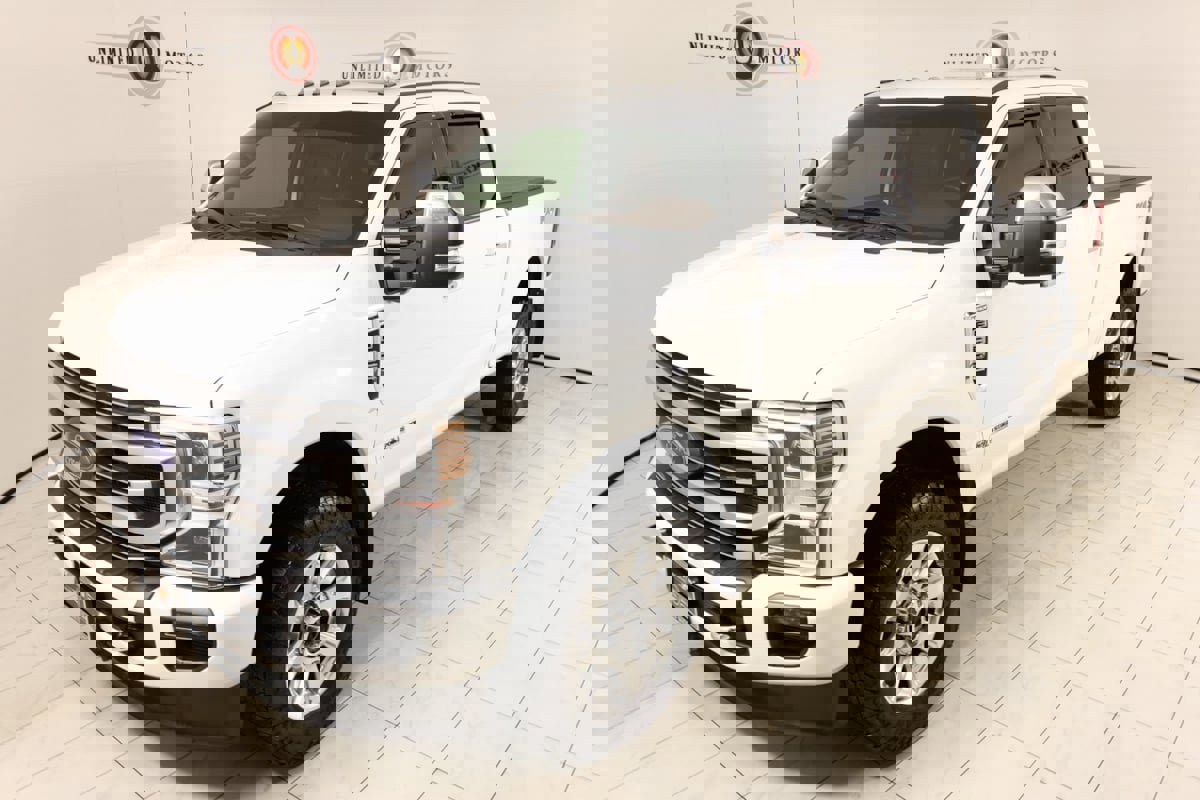 Used 2020 Ford F350 Platinum w/ FX4 Off-Road Package image 34