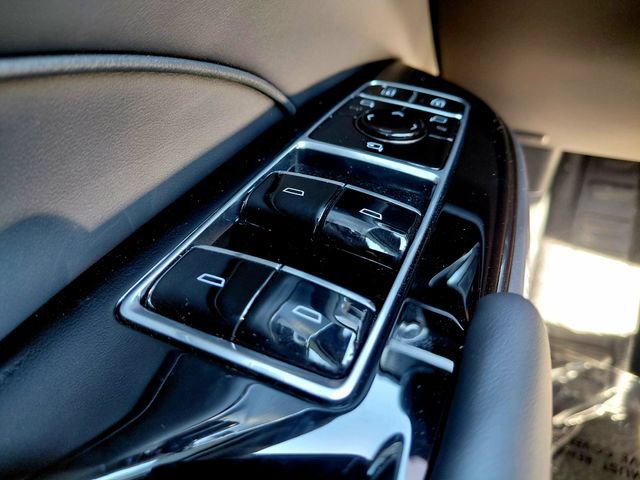 New 2027 Cadillac Lyriq Signature Sport RWD image 31