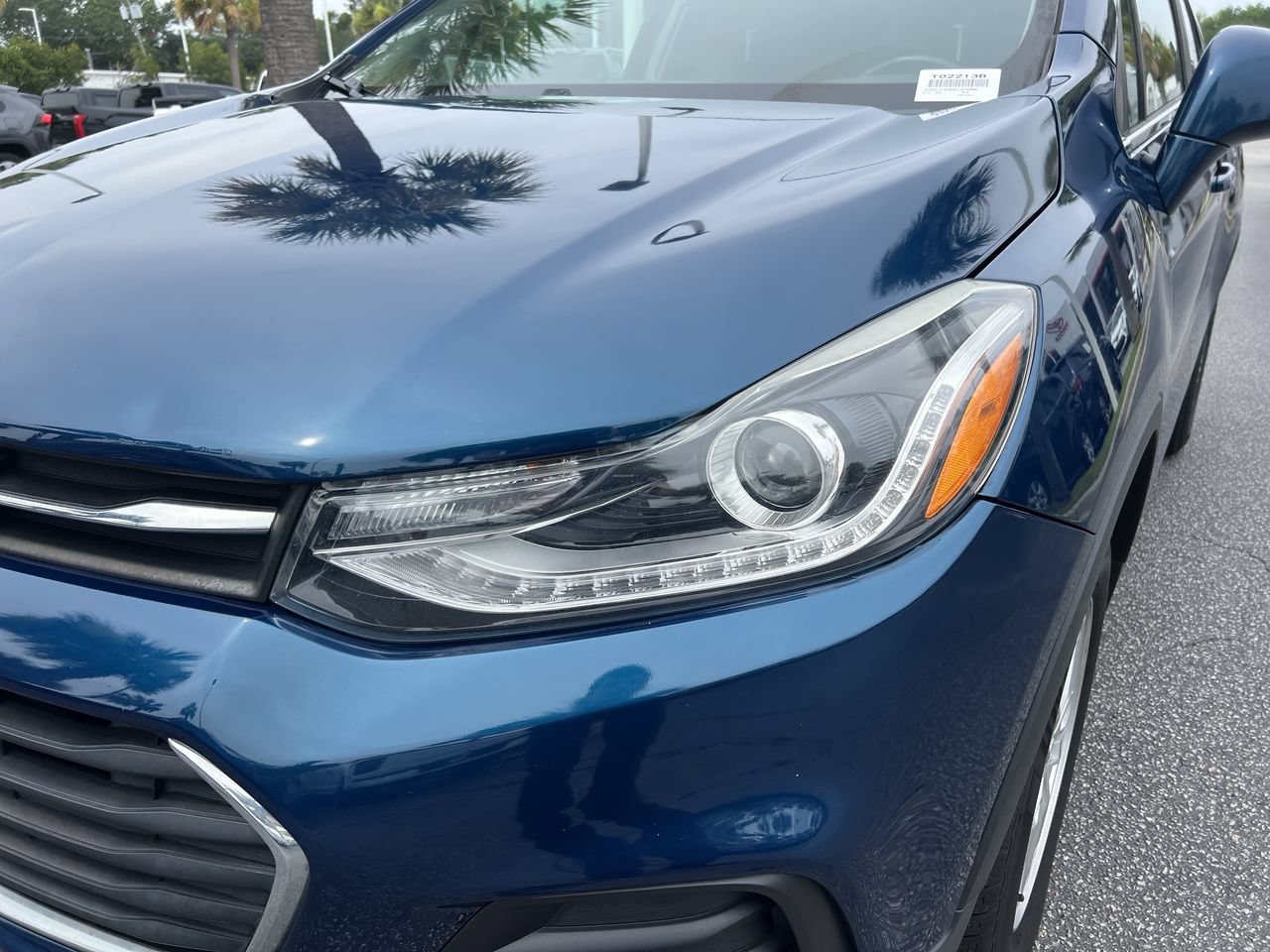Used 2019 Chevrolet Trax LT w/ LT Convenience Package FWD image 6