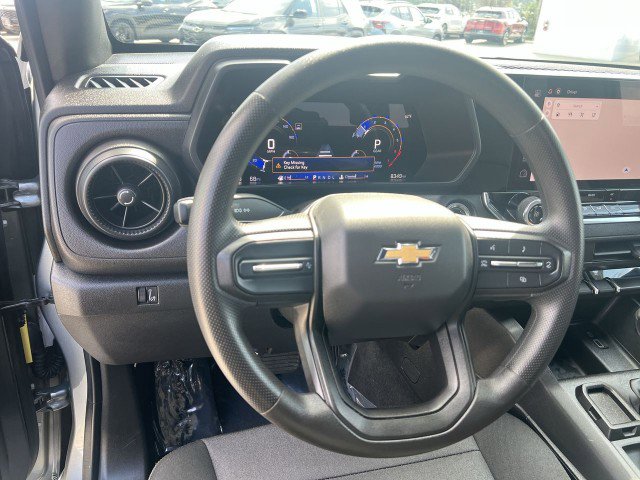 Used 2024 Chevrolet Colorado W/T image 11