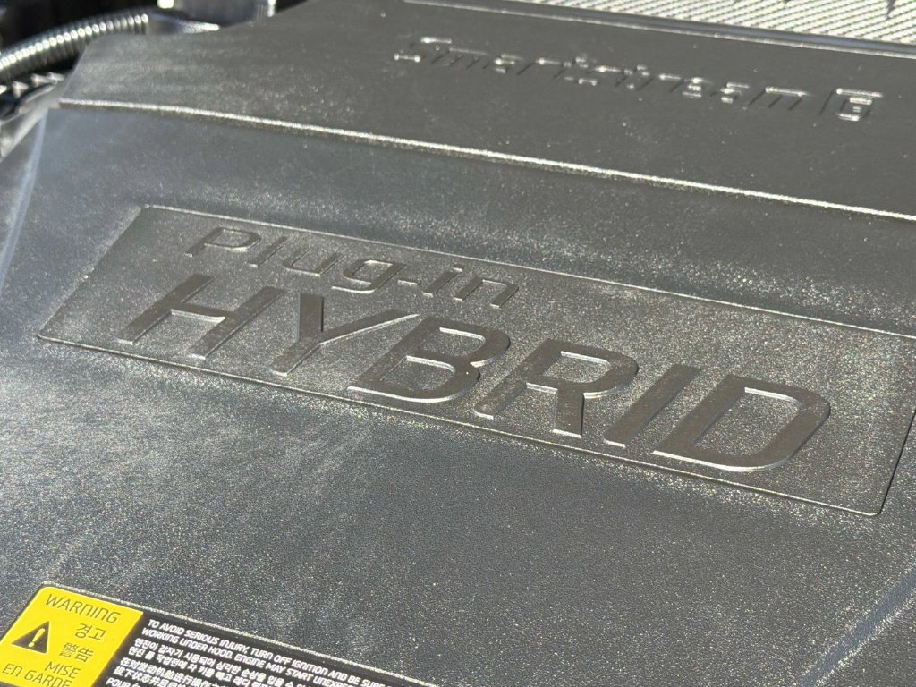 Used 2025 Kia Niro EX FWD image 23