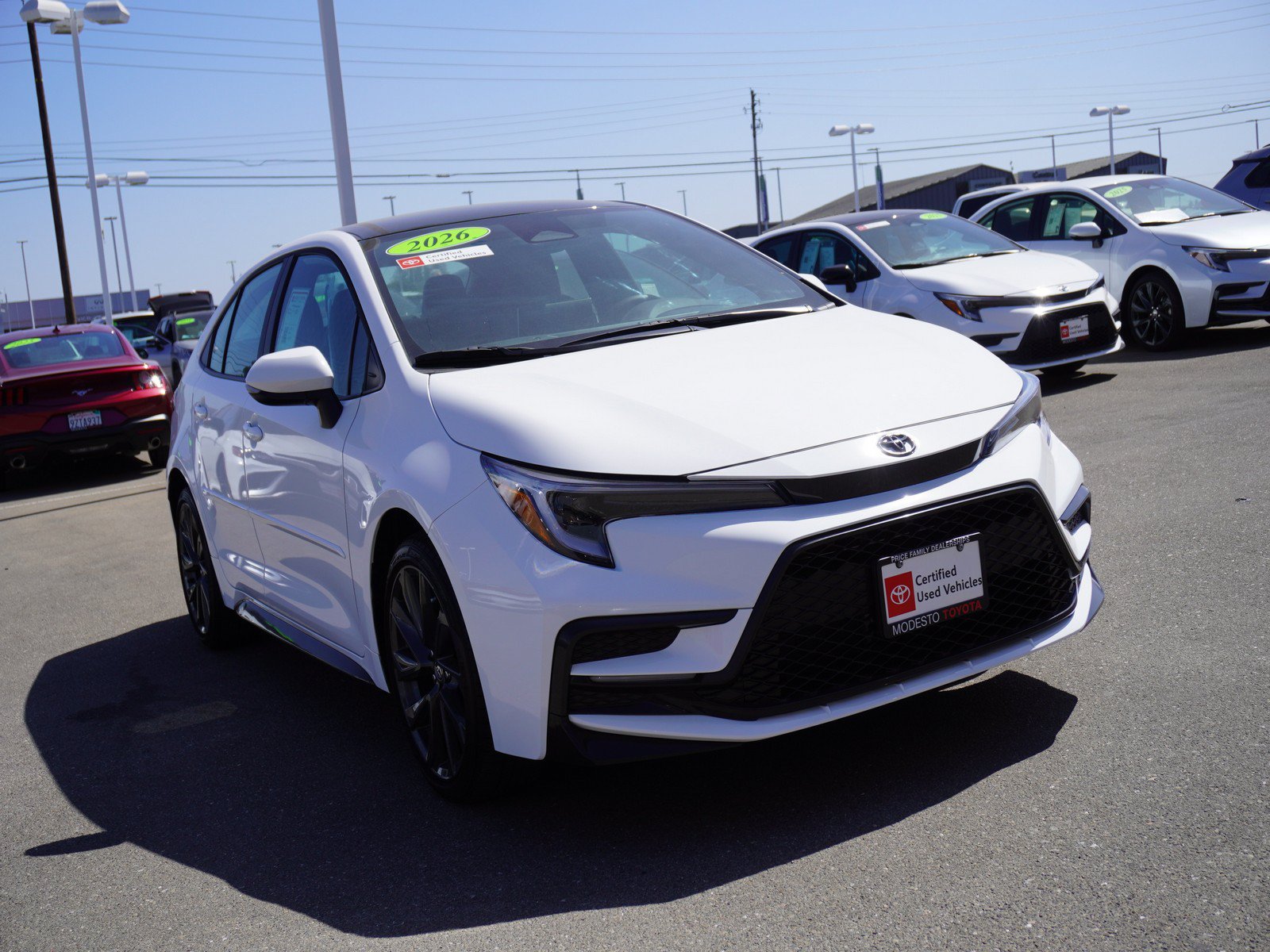 Used 2026 Toyota Corolla SE w/ SE Package FWD image 1