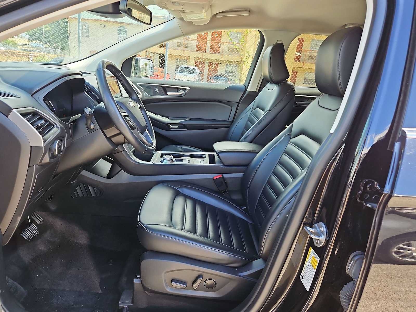 Used 2024 Ford Edge SEL AWD/4WD image 14