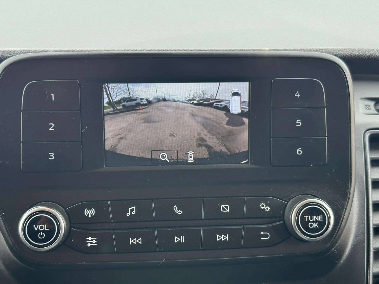 Used 2022 Ford Transit 150 Low Roof AWD image 29