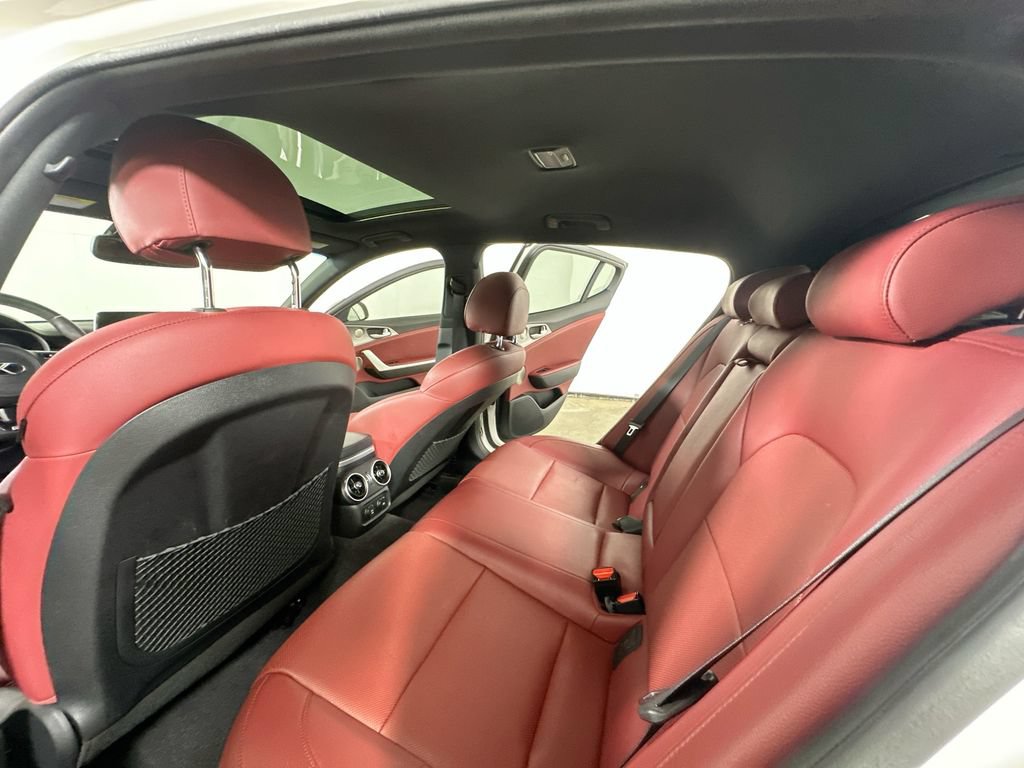 Used 2019 Kia Stinger GT1 RWD image 15