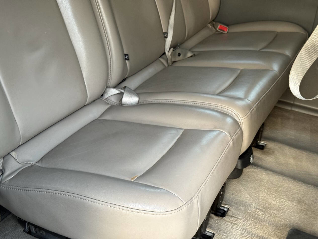 Used 2018 Nissan NV 3500 SL RWD image 25