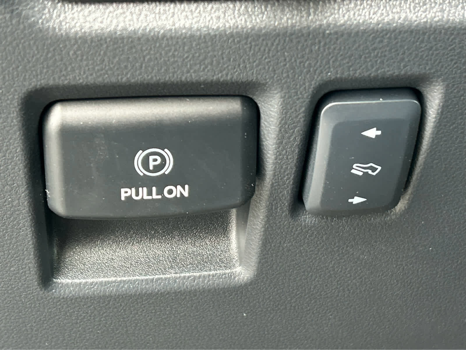 New 2025 Ford F150 Platinum w/ FX4 Off-Road Package image 25