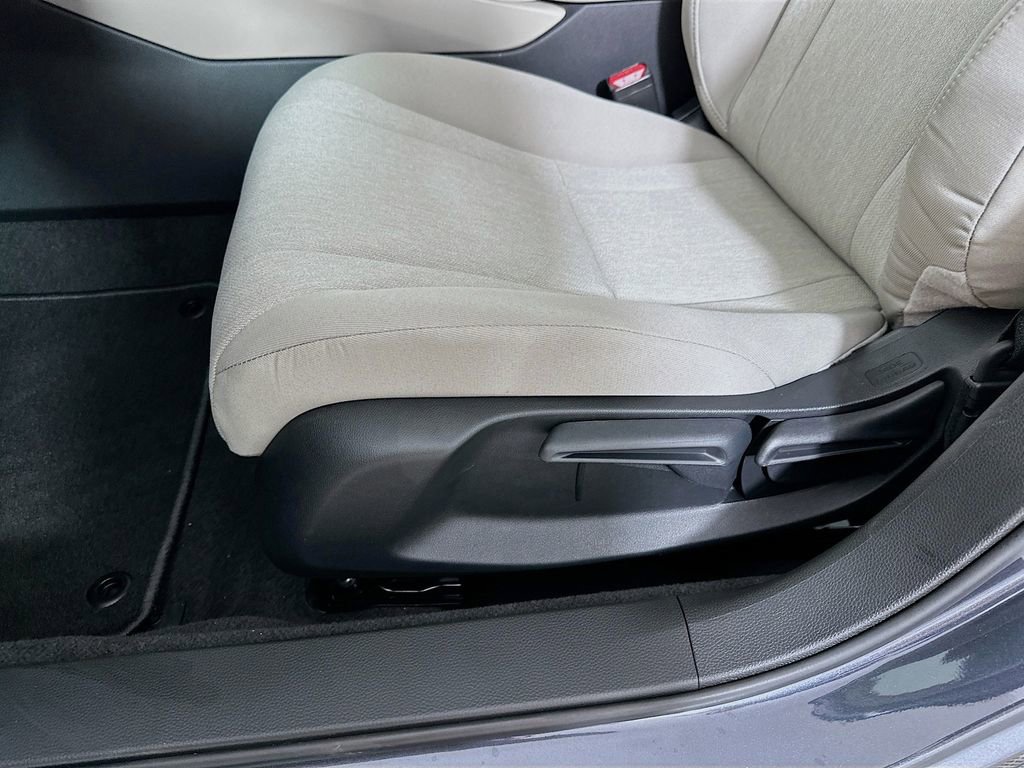 Certified 2025 Honda Accord LX image 9