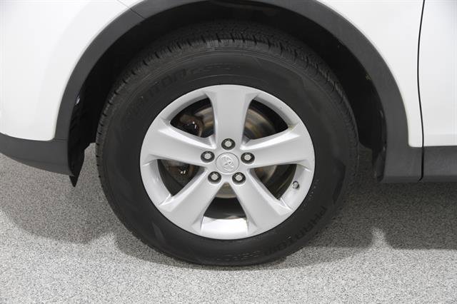 Used 2014 Toyota RAV4 XLE AWD/4WD image 21