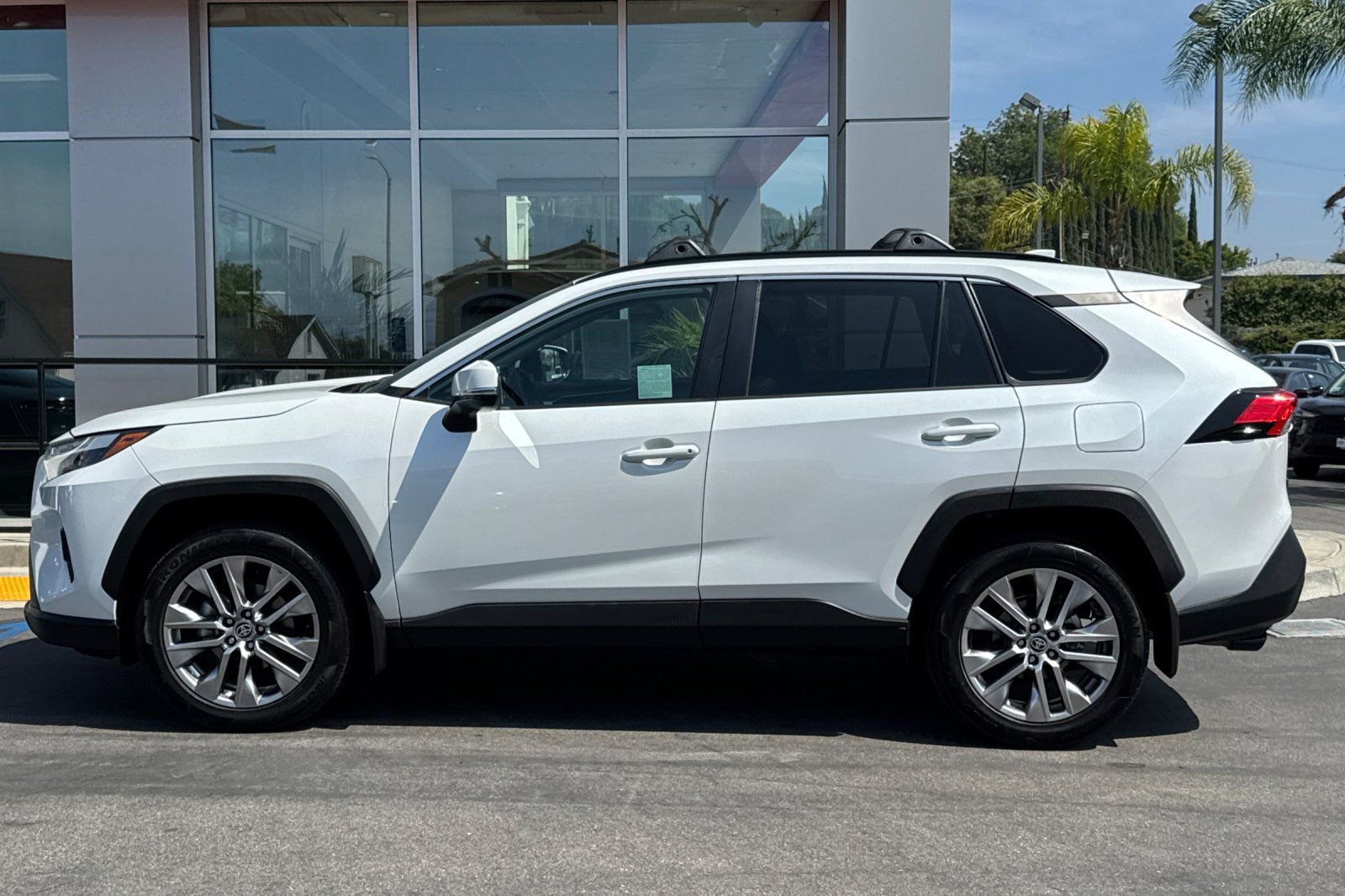 Certified 2023 Toyota RAV4 XLE Premium image 9