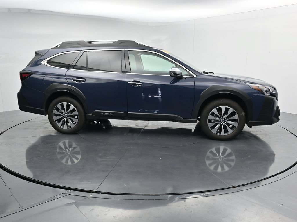 Used 2024 Subaru Outback Touring XT AWD/4WD image 9