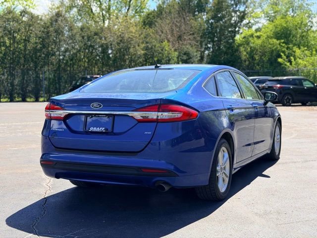 Used 2018 Ford Fusion SE FWD image 3