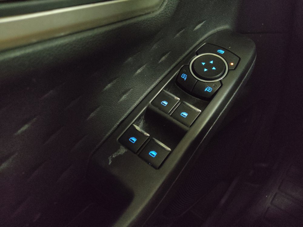Used 2020 Ford Escape SE FWD image 27