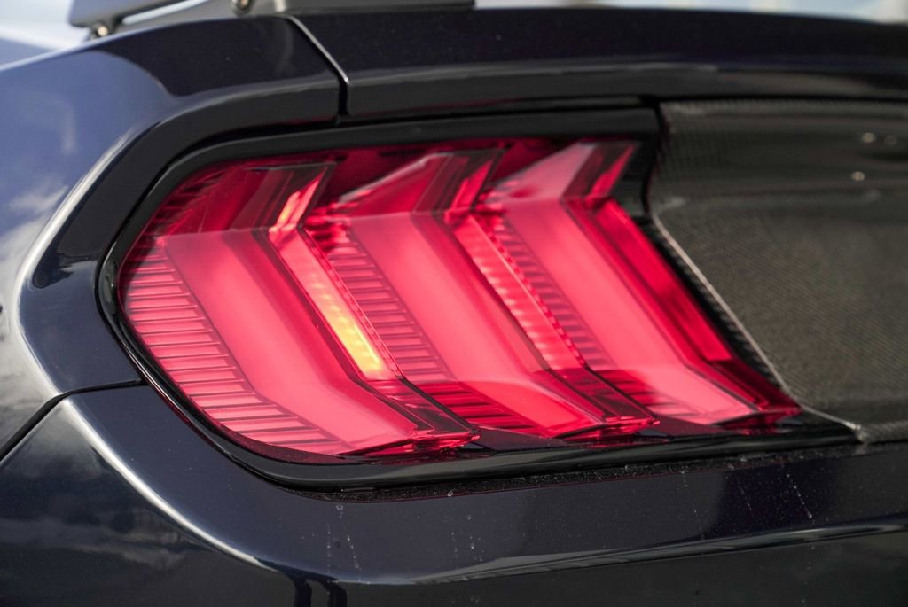 Used 2021 Ford Mustang Shelby GT500 w/ Carbon Fiber Track Pack RWD image 19