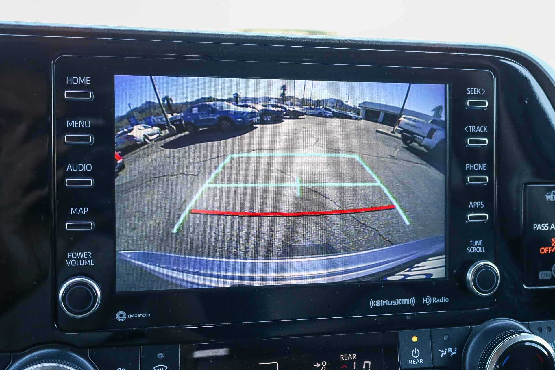 Certified 2022 Toyota Highlander XLE image 24