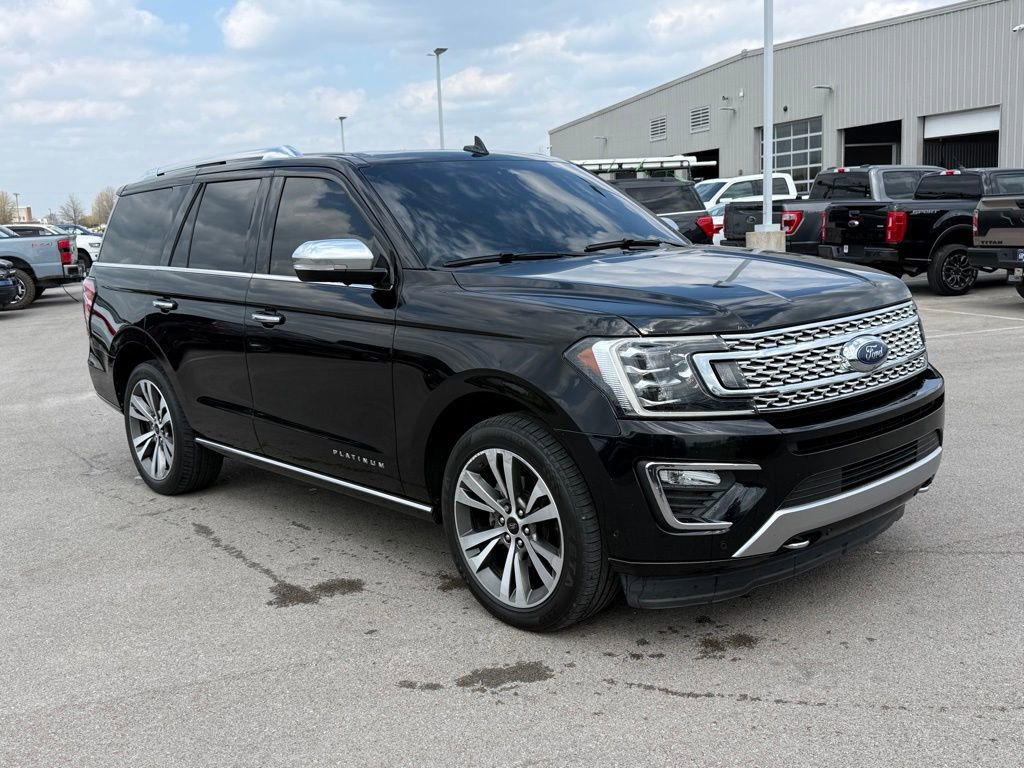 Used 2020 Ford Expedition Platinum image 2