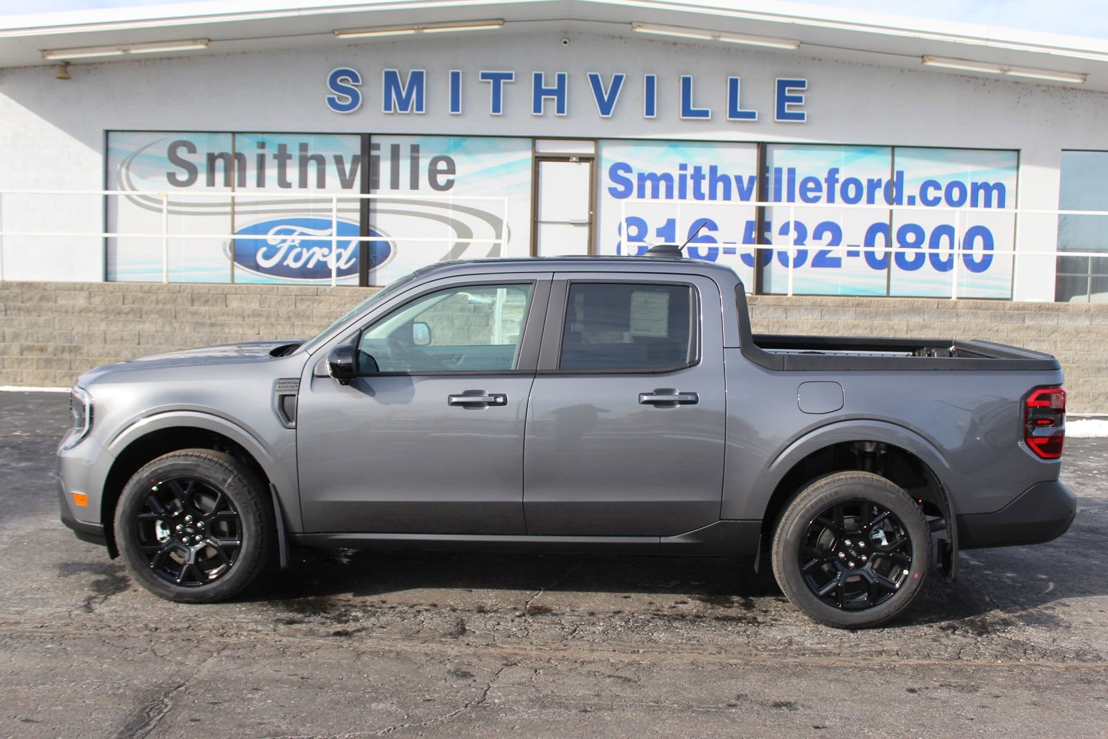 New 2026 Ford Maverick Lariat w/ Black Appearance Package image 4
