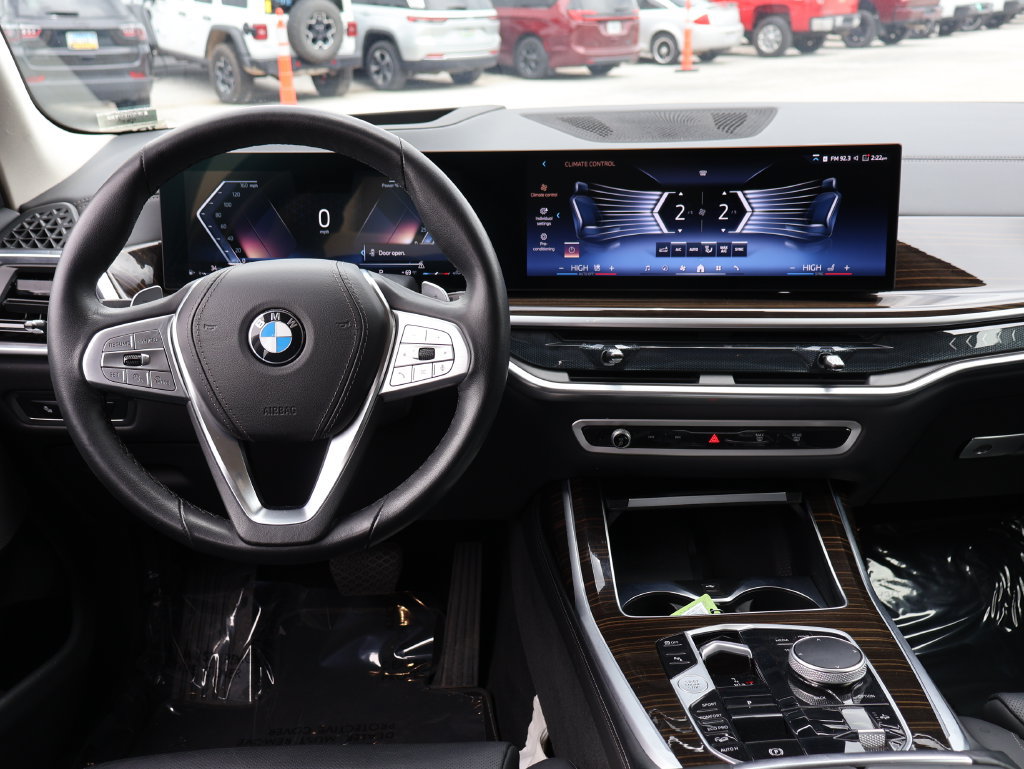Used 2025 BMW X7 xDrive40i AWD/4WD image 20