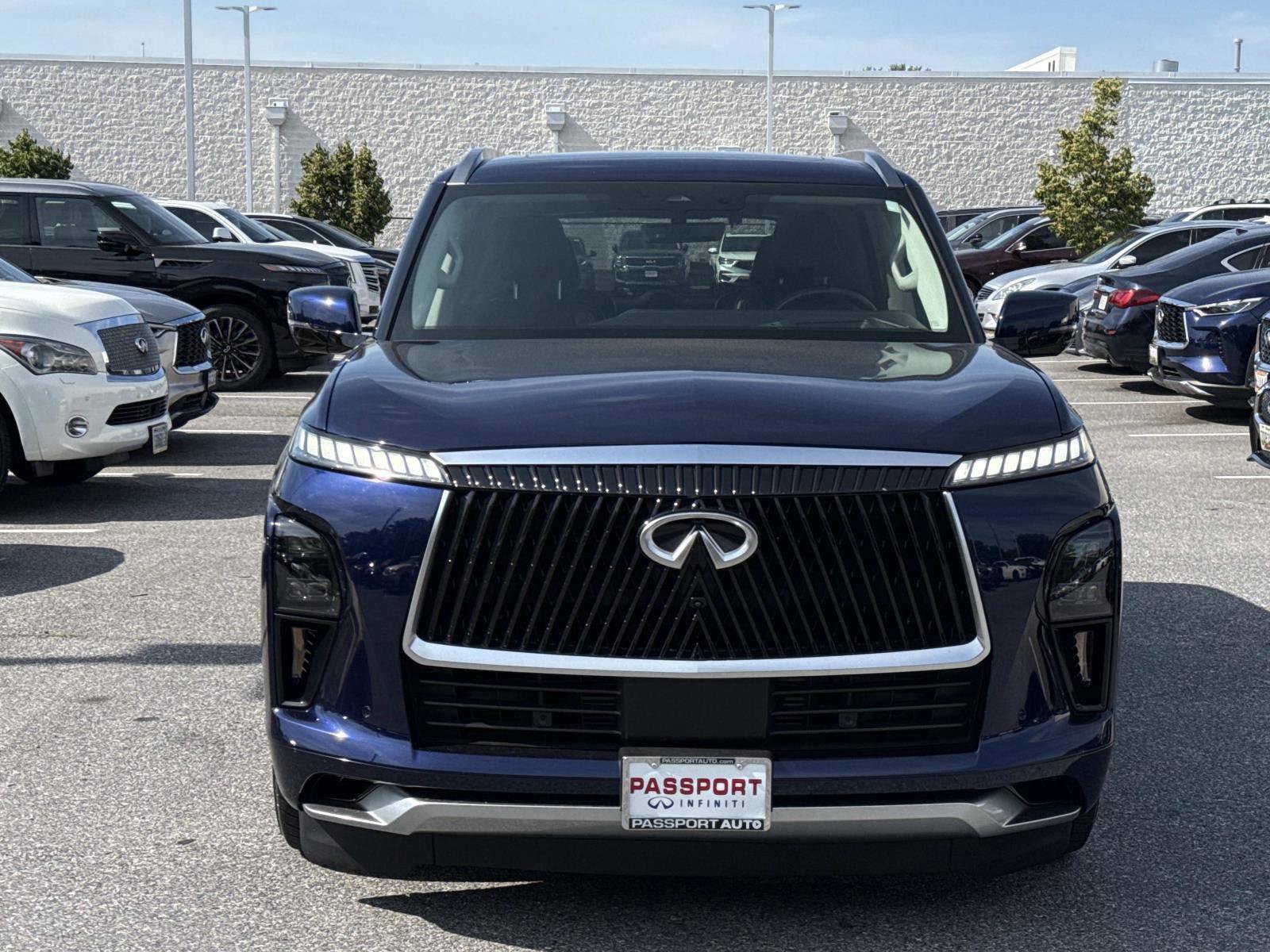 Used 2025 INFINITI QX80 Luxe AWD/4WD image 7