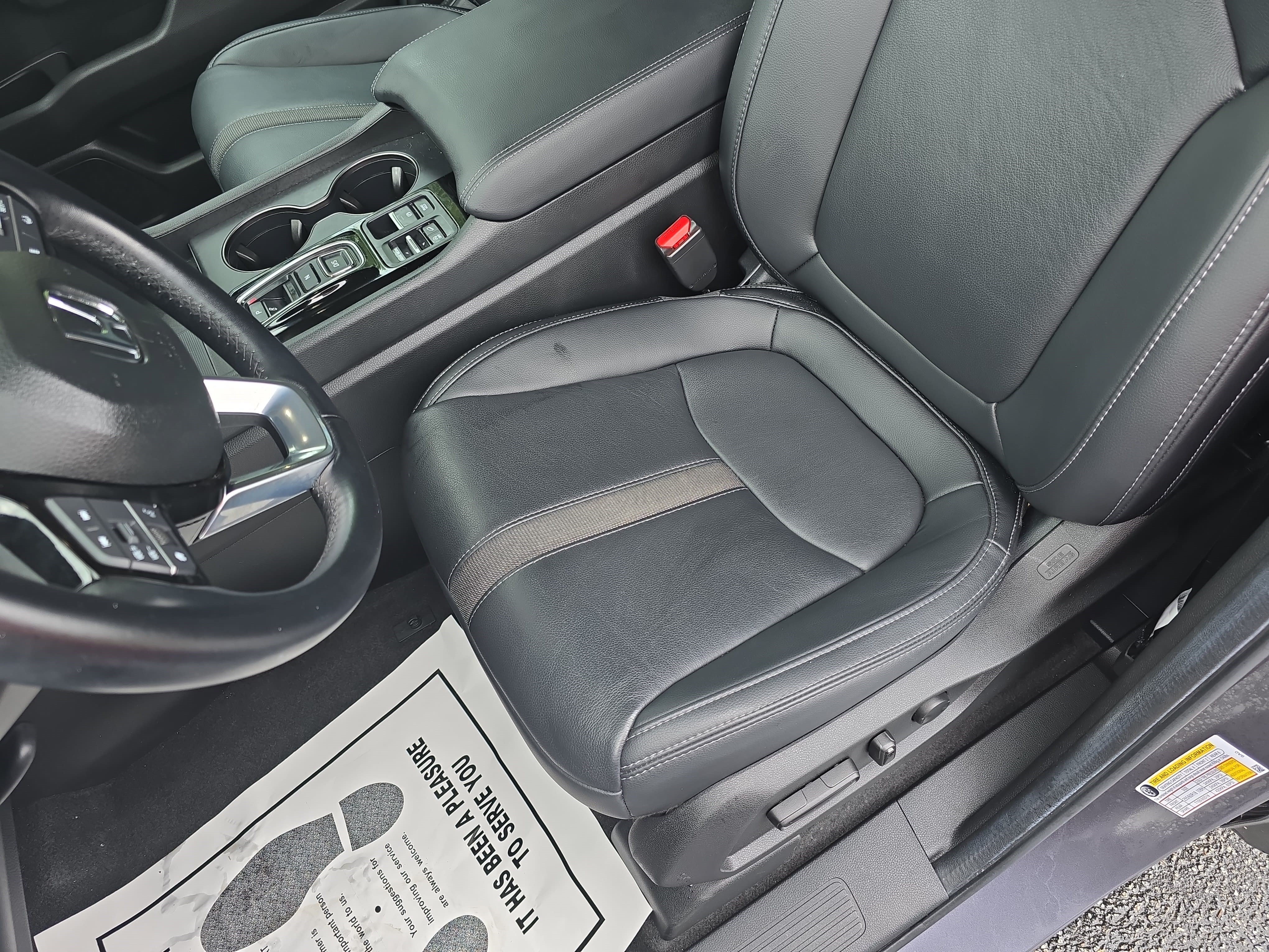 Used 2025 Honda Pilot EX-L image 17