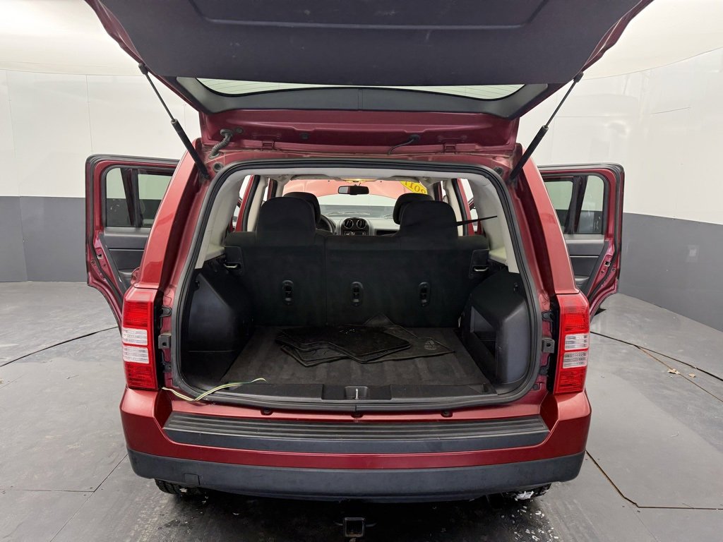 Used 2017 Jeep Patriot Sport w/ Power Value Group image 6