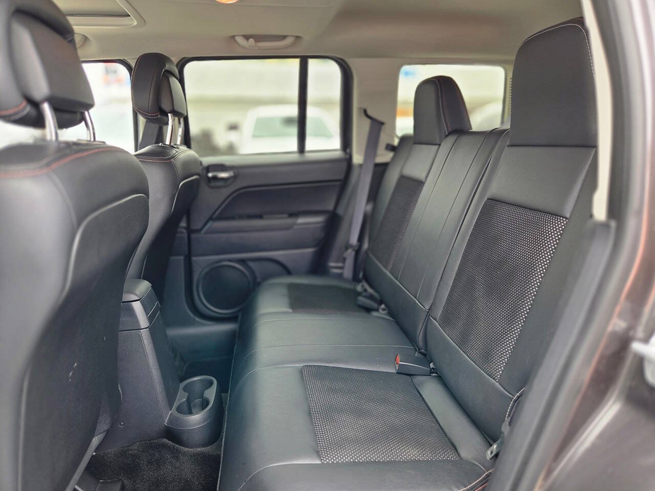 Used 2016 Jeep Patriot 75th Anniversary w/ Power Value Group FWD image 21