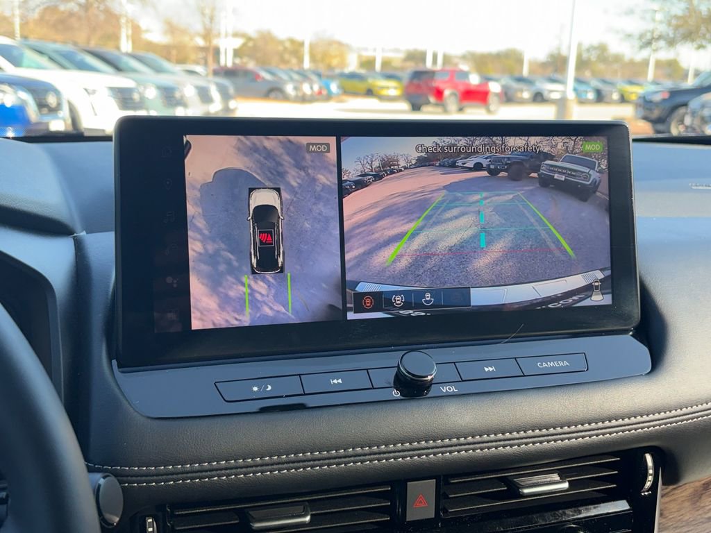 Used 2025 Nissan Rogue Platinum w/ Platinum Premium Package image 18